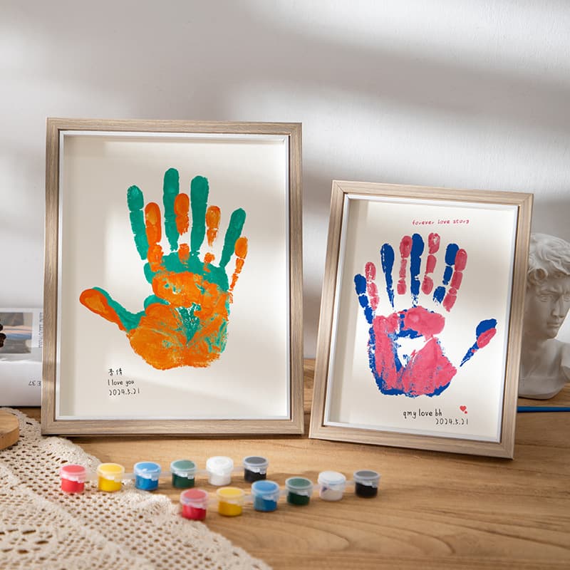 Couple handprint photo frame to commemorate diy handmade palm print 520 Chinese Valentine's Day gift for best friend and boyfriend