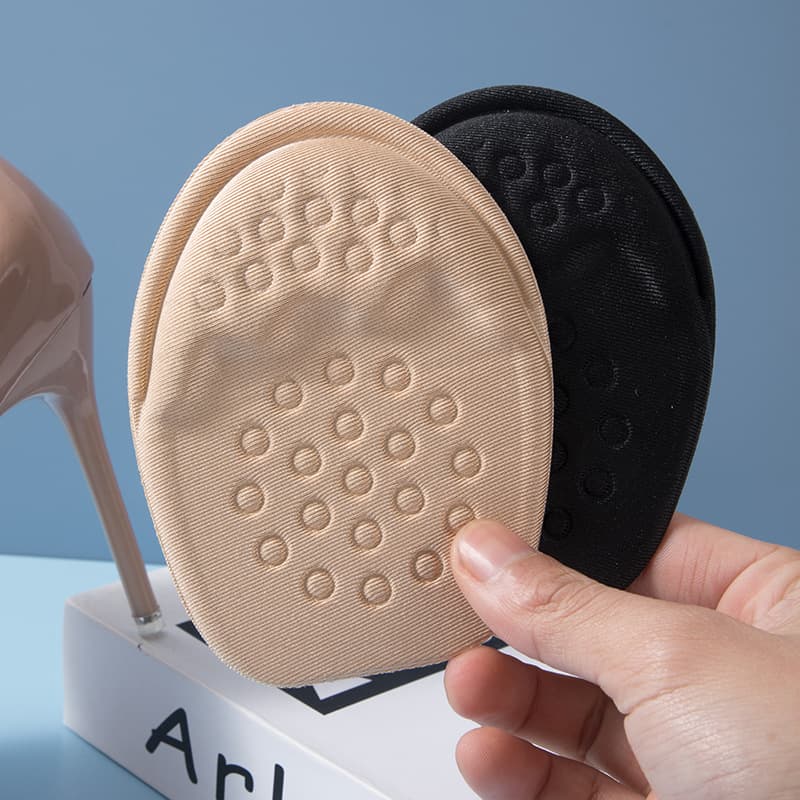 Adjustable insoles for men and women, shoes one size larger, with half-size padding inserted in the forefoot.