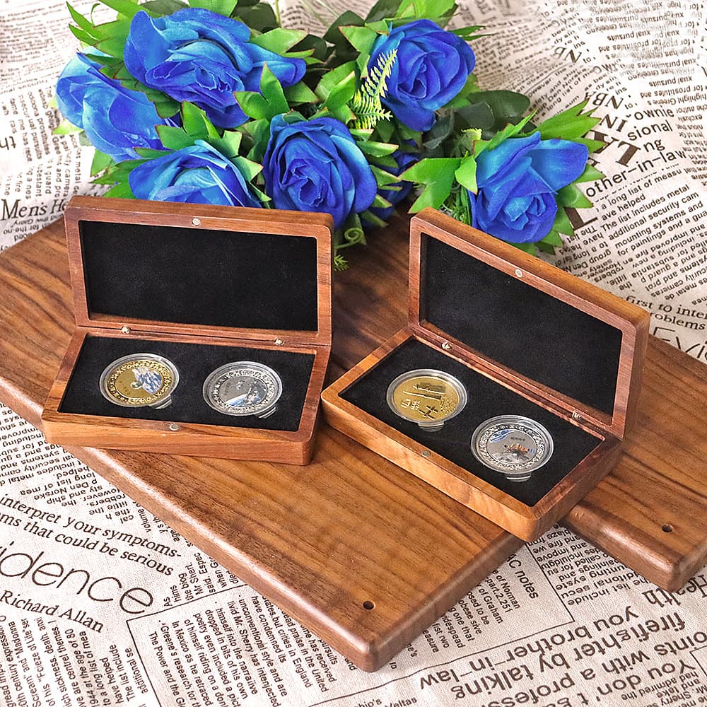 Vintage Double-Coin Commemorative Medal Storage Box Oak Wood Gift Case Black Walnut Wood Antique Coin Badge Gift Box Home Decor