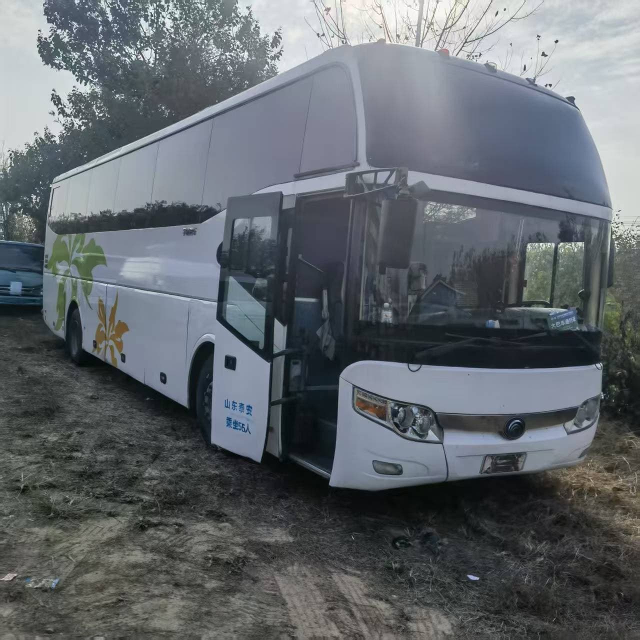 Export Company Self-use Yutong 55 Seats Bus Excellent Condition Low Mileage