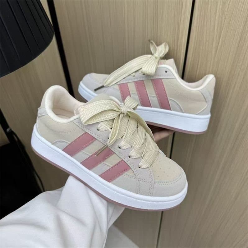 Leader Couple Board Shoes Men Women Student Bread Shoes 2025 New Breathable German Training Versatile Casual Sneakers
