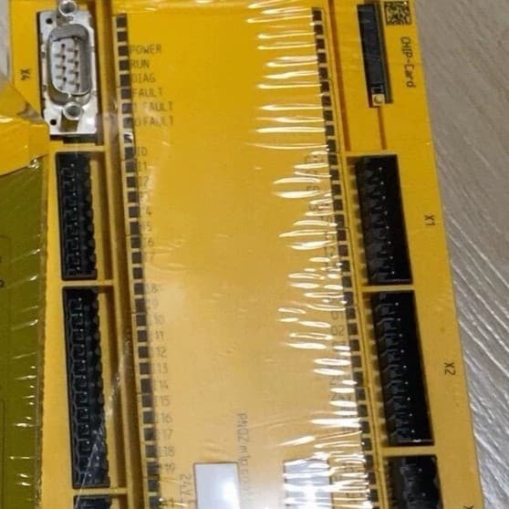 [Negotiable] 773105 Pilz Safety Relay.