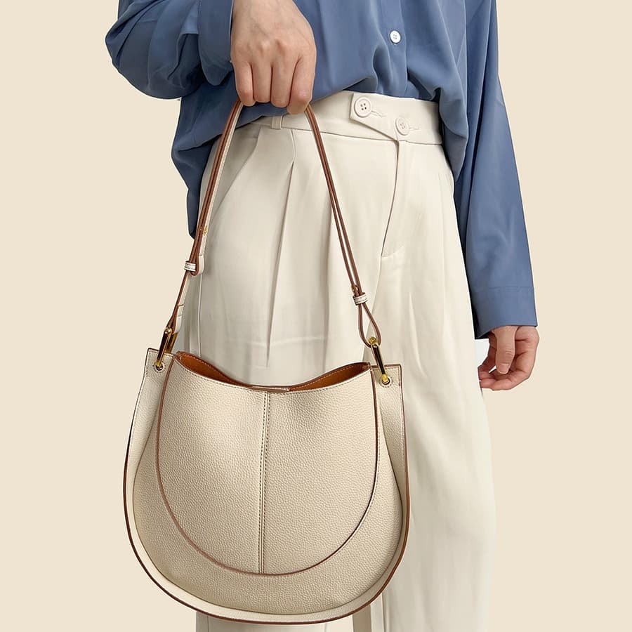 Women's Bag Autumn 2024 Soft Leather Niche Luxury New Trend Saddle Bag Large Capacity Shoulder Crossbody Bucket Bag