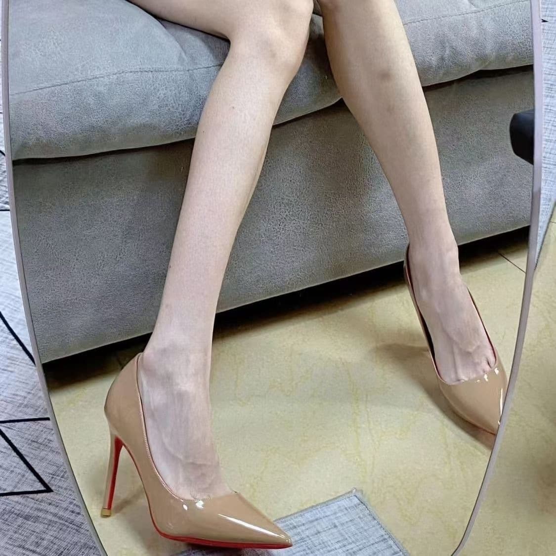 Black high-heeled shoes for women, thin spring and autumn 2024 new red bottom patent leather pointed toe sexy professional work shoes, pure lust style