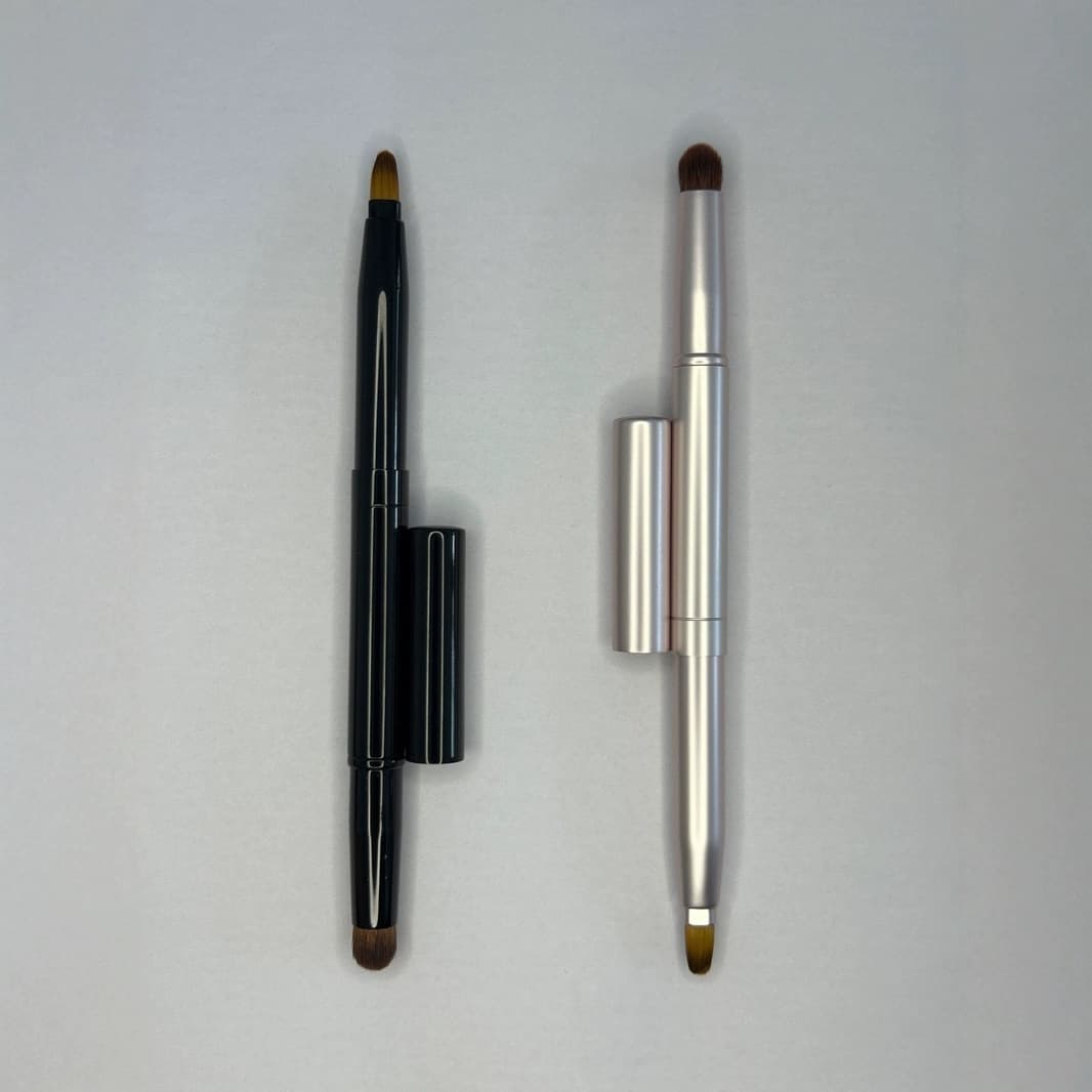 Double-Ended Lip Brush Retractable Portable Lip Liner Makeup Professional Tool with Cap Small Brush 8π