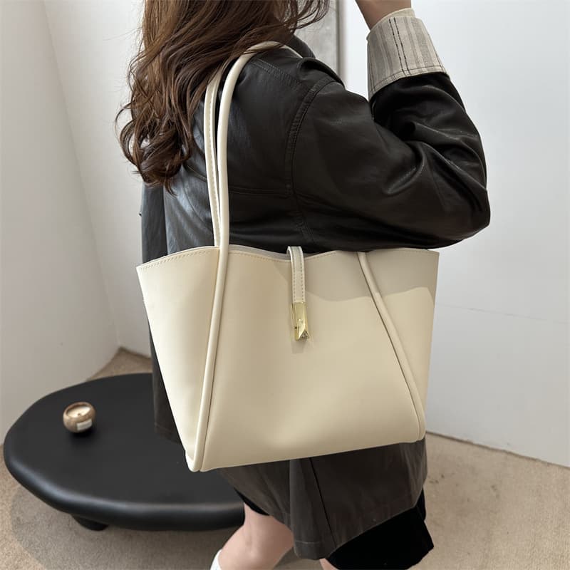 2025 New Lock Buckle Trendy Early Spring Fashion Simple Retro Casual Large Capacity Commuter Underarm Tote Shoulder Bag for Women