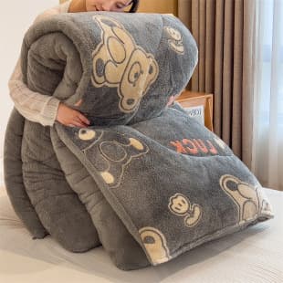 Lamb Fleece Winter Quilt, Single Size, Thickened Warm Milk Velvet Cotton Quilt, Student Dorm Bedding Core, Autumn/Winter