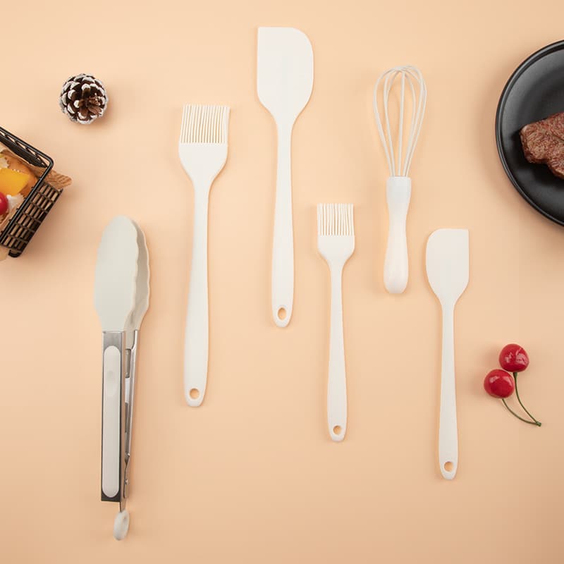 Silicone baking tool set silicone spatula oil brush cake spatula stirring egg beater barbecue food tongs wholesale