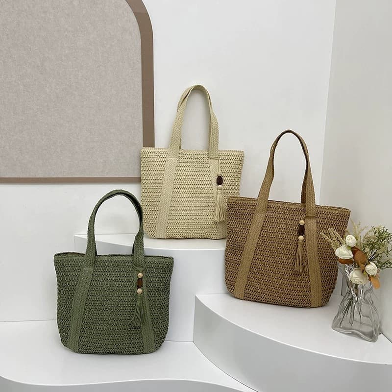 New high-end straw woven bag, shoulder tassel hand-woven bag, large-capacity tote bag, vacation casual fashion bag
