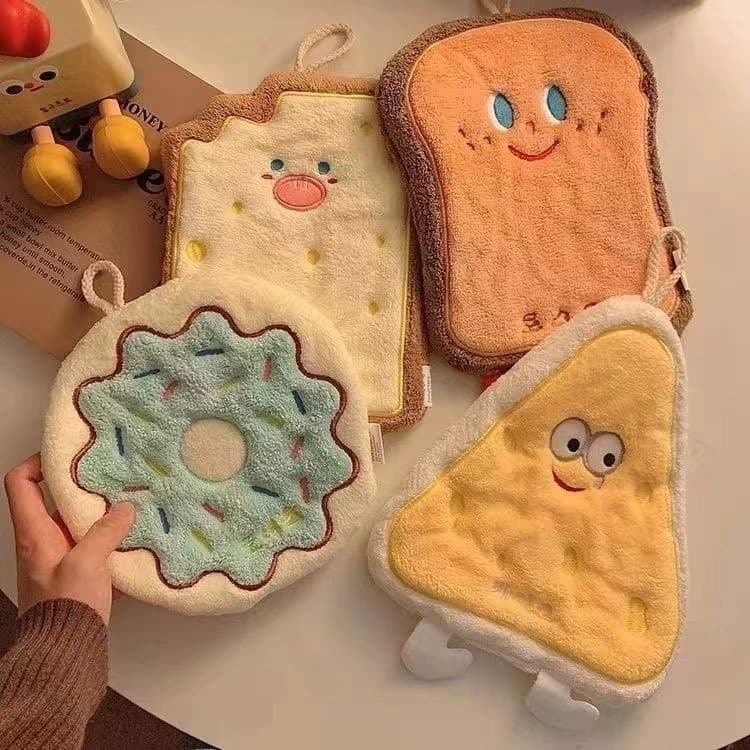 Baking Series Coral Fleece Cheese Card Hanging Cartoon Hand Towel, Absorbent Thickened Bathroom and Kitchen Hand Towel