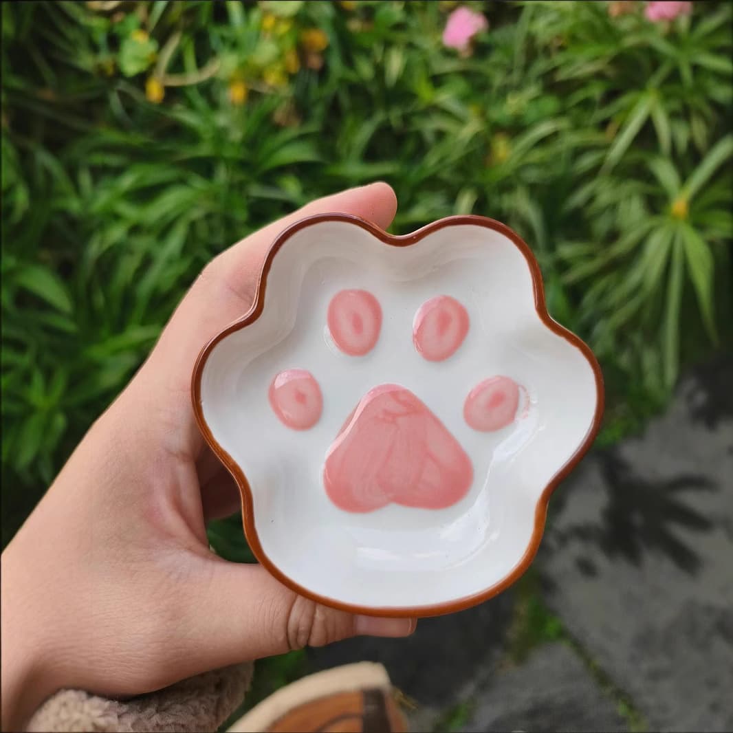 Cute Ins-style Japanese Cat Paw Dipping Dish, Adorable Cartoon Creative Plate, Home Seasoning Soy Sauce Ceramic Small Dish