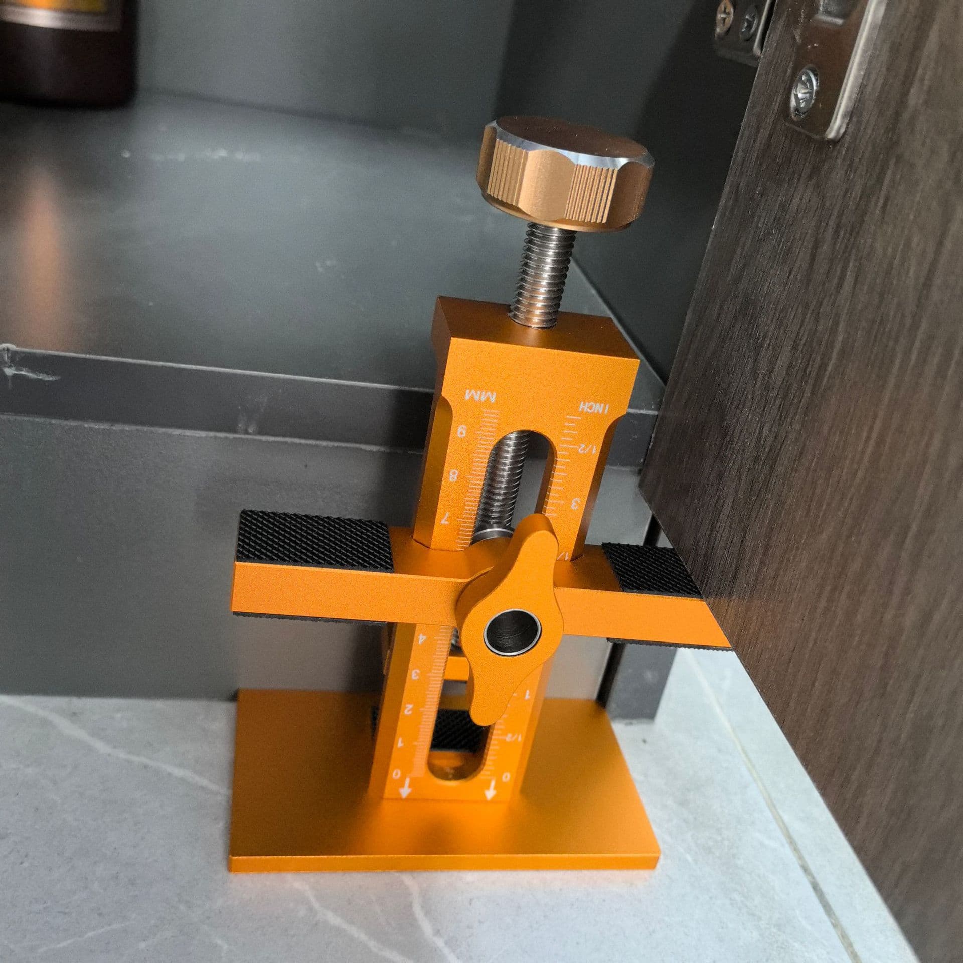 Aluminum alloy cabinet door installation assistant rebounder punching wardrobe door hanging cabinet lift door leveler DIY wood tools