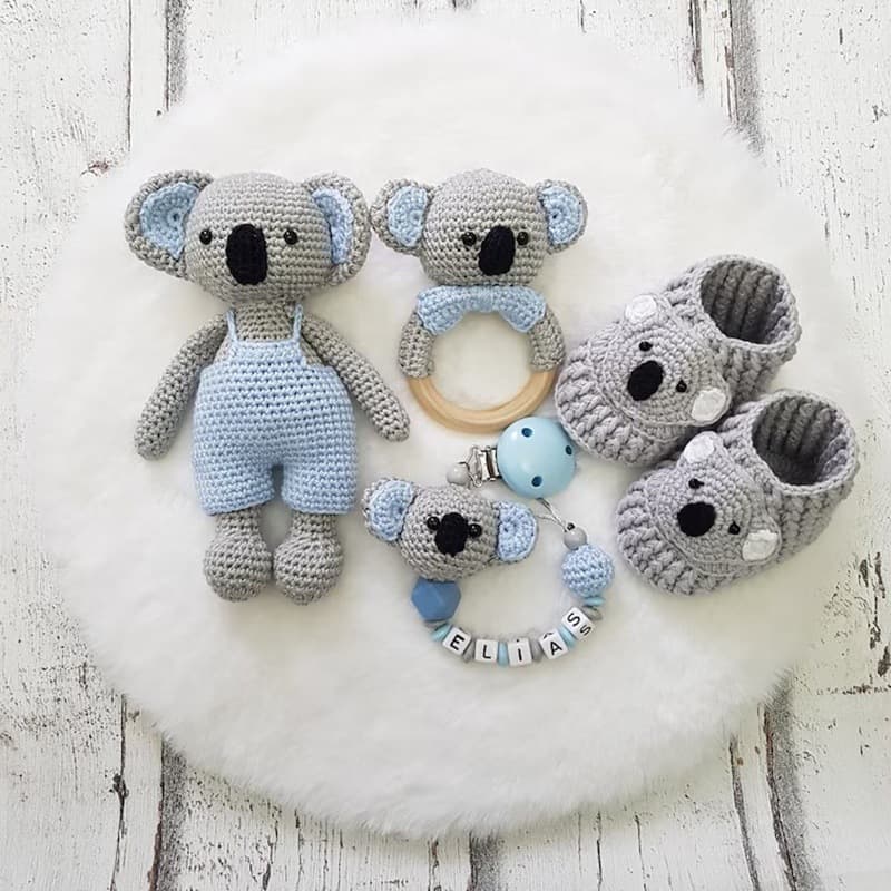 Cross-border handmade crochet rabbit teething stick doll set rattle doll pure cotton handmade baby toy