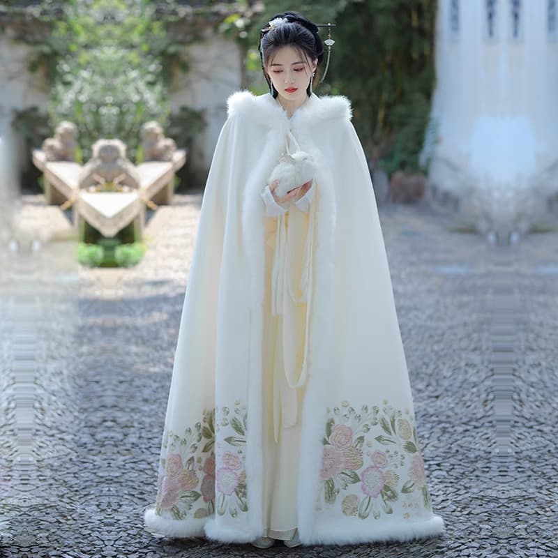 Cloak Hanfu Women 2026 Autumn and Winter New White Long Velvet Thickened Ancient Costume Cloak Super Fairy Ancient Style Cape