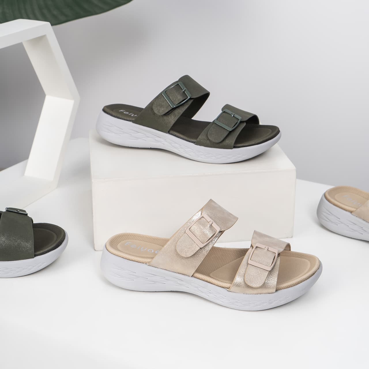Cross-Border Women's Slippers 2025 Early Spring Thick-Soled Roman Style Versatile Beach Sandals Comfortable Non-Tiring Non-Slip