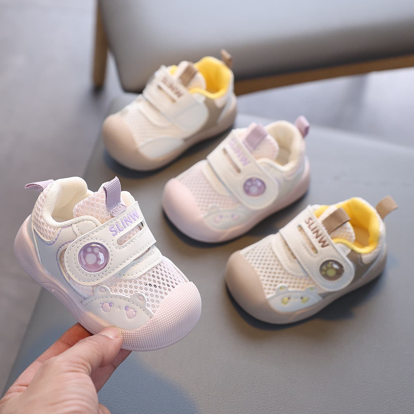 Baby Soft-Soled Toddler Shoes, Spring and Summer Breathable Mesh Sneakers for Boys and Girls, Non-Slip Baby Shoes, Single Mesh Functional Shoes