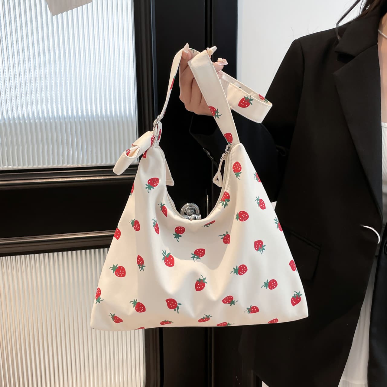 Trendy Cherry Strawberry Print Shoulder Bag for Women 2025 New Fashion Nylon Handbag Premium Underarm Bag