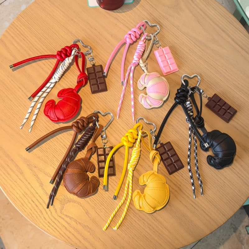 Cross-border miu series creative leather croissant bag niche ins style couple keychain bag versatile accessories small pendant