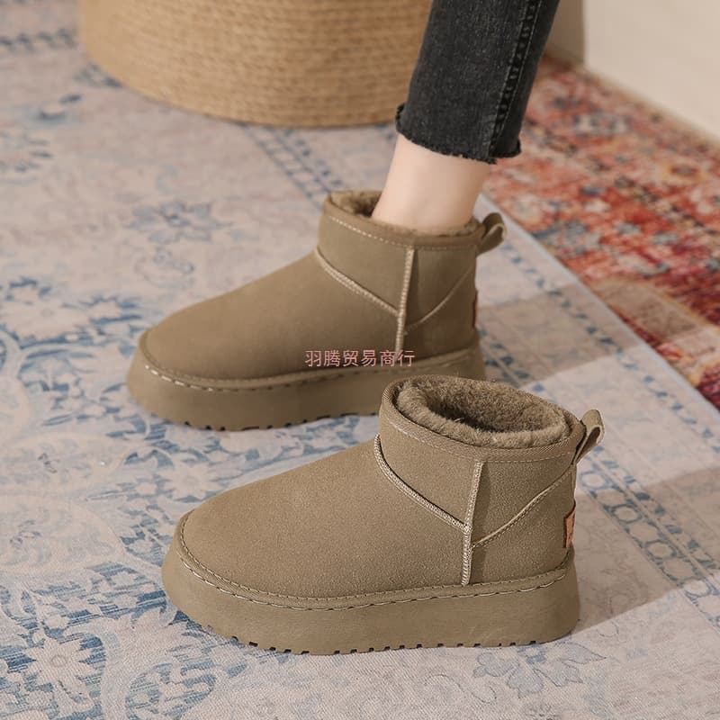 Snow Boots Women Winter 2025 New Warm Cotton Shoes Plush Lined Thick Women's Snow Cotton Leather and Fur Integrated Women's Shoes
