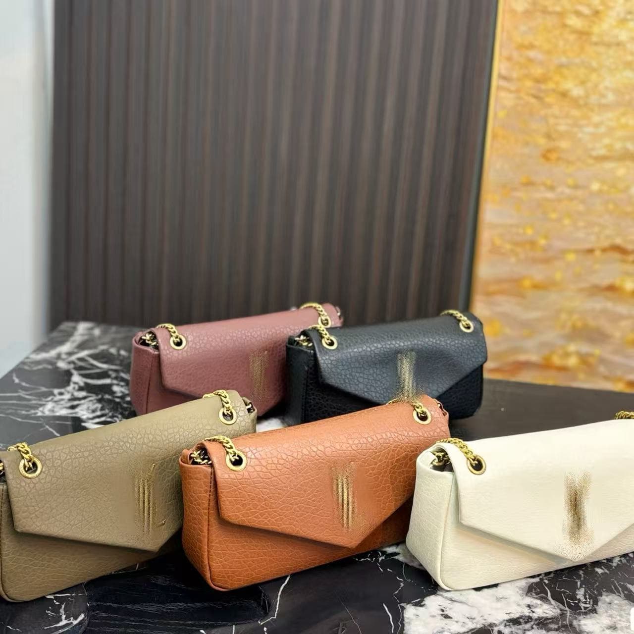 2026 New Poplar Grain Crossbody Bag Soft Waxy Cloud Bag Shoulder Bag Armpit Bag Small Square Bag Women's Bag