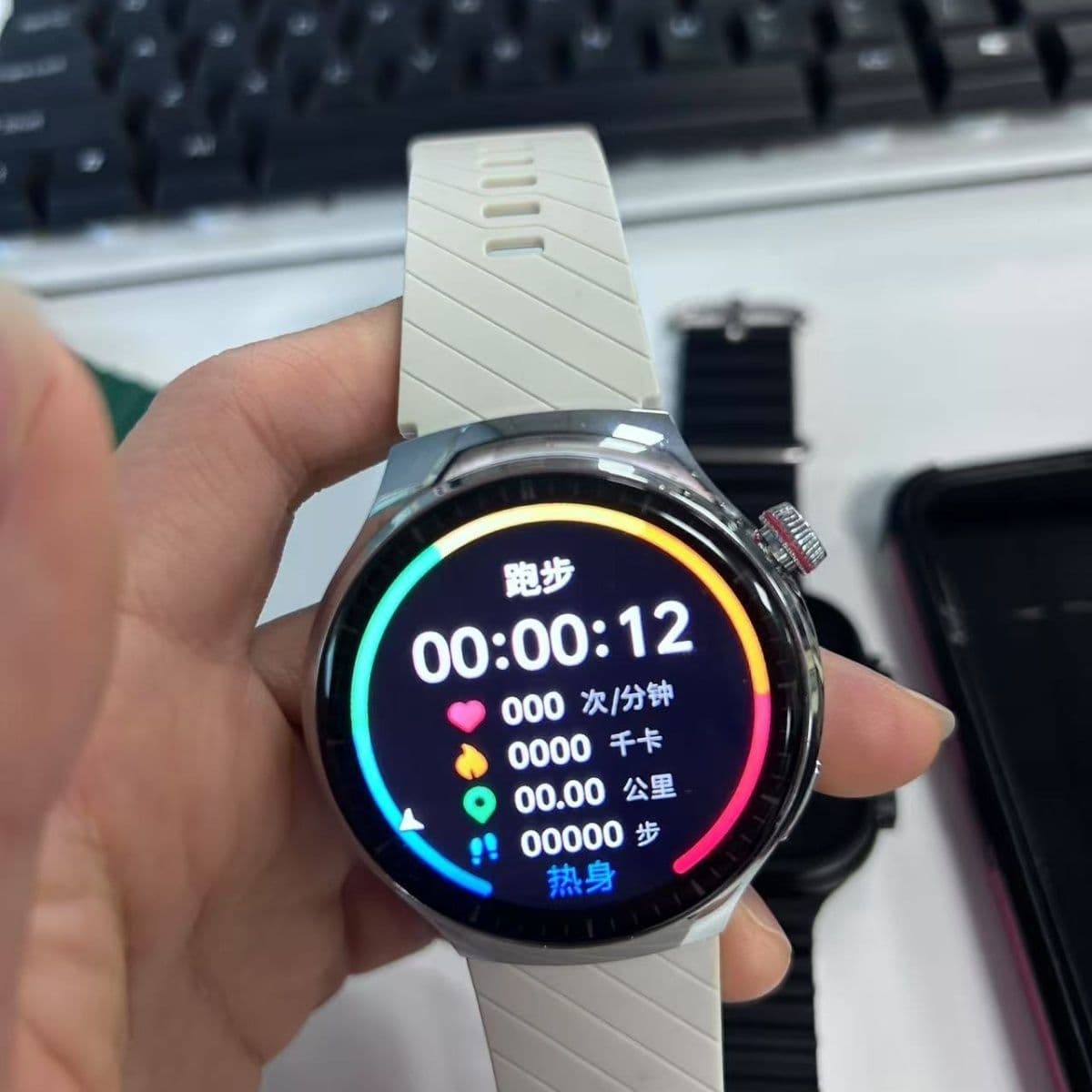 Round Q05 Smart Watch Running Watch Bluetooth Heart Rate Health Monitor Blood Oxygen Fitness Watch Black Universal