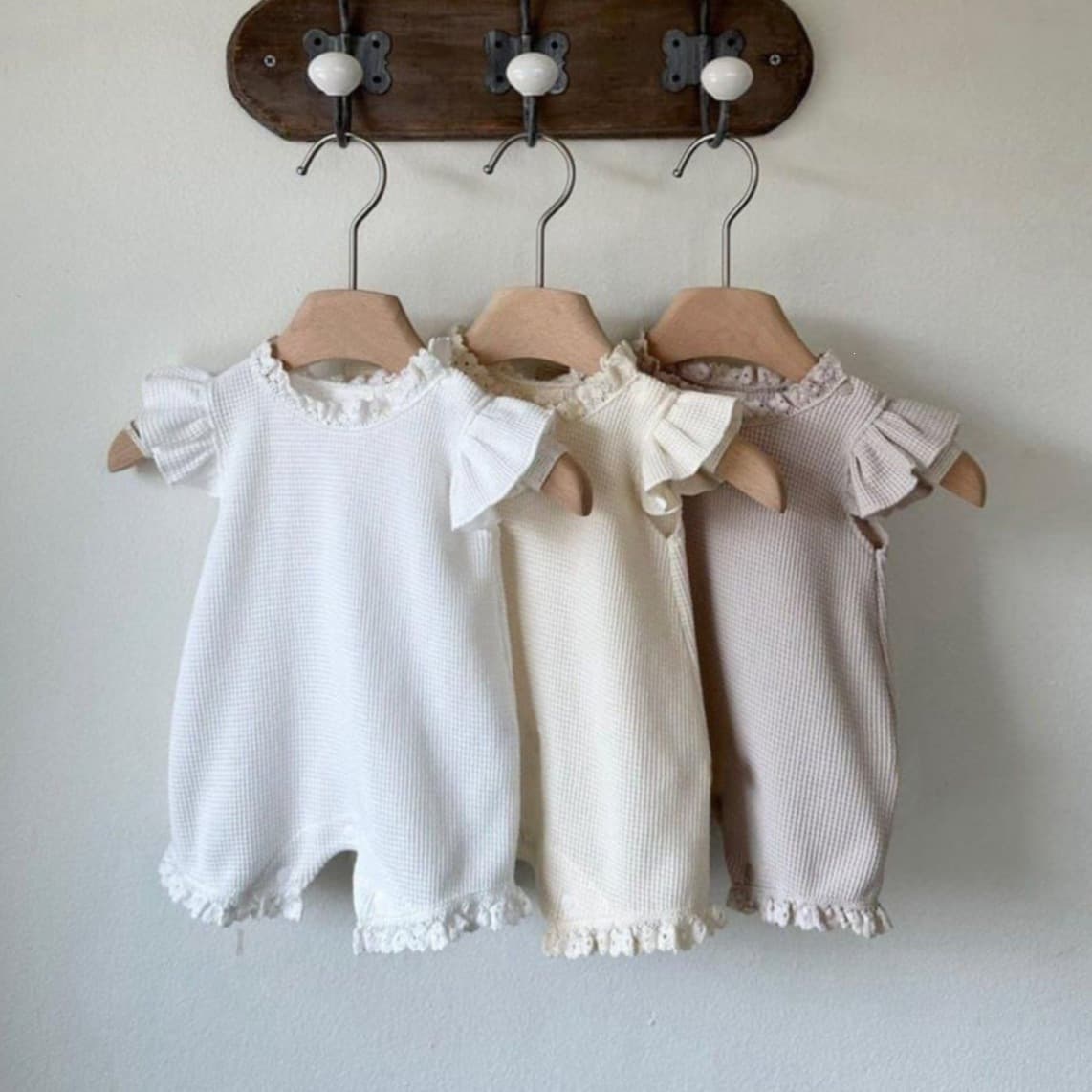 Summer Korean-style Baby Girl Sweet Romper, Infant Baby Lace Collar Waffle Ruffle Sleeve Bodysuit