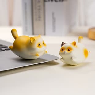 Cute Furry Cat Wobble Resin Desktop Decoration Stress Relief Tool Office Desk Decor Healing Gift