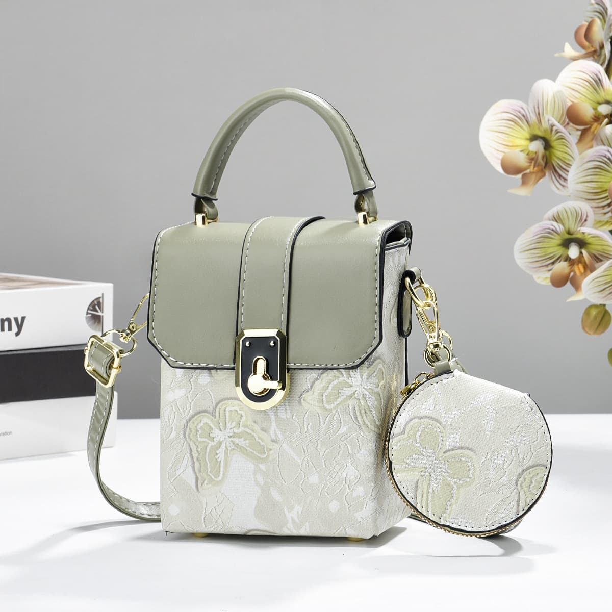 Cross-border Small Bag for Women 2026 Fashion Trendy Premium Texture Niche Box Bag Phone Bag Crossbody Bag Women's Bag