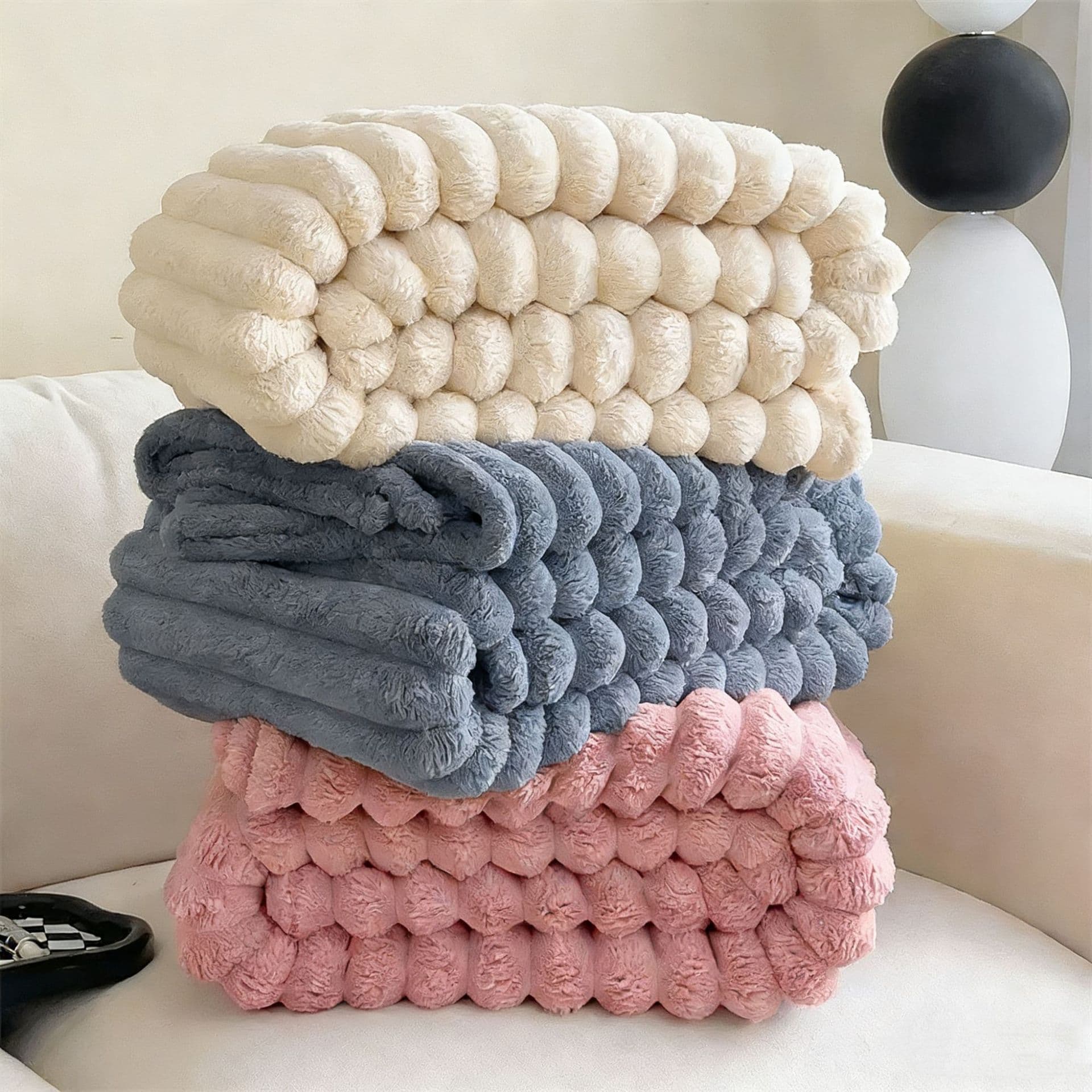Wholesale Rabbit Fur Fleece Blanket Flannel Throw Blanket Coral Fleece Cover Winter Thick Fleece Blanket Air Conditioning Blanket