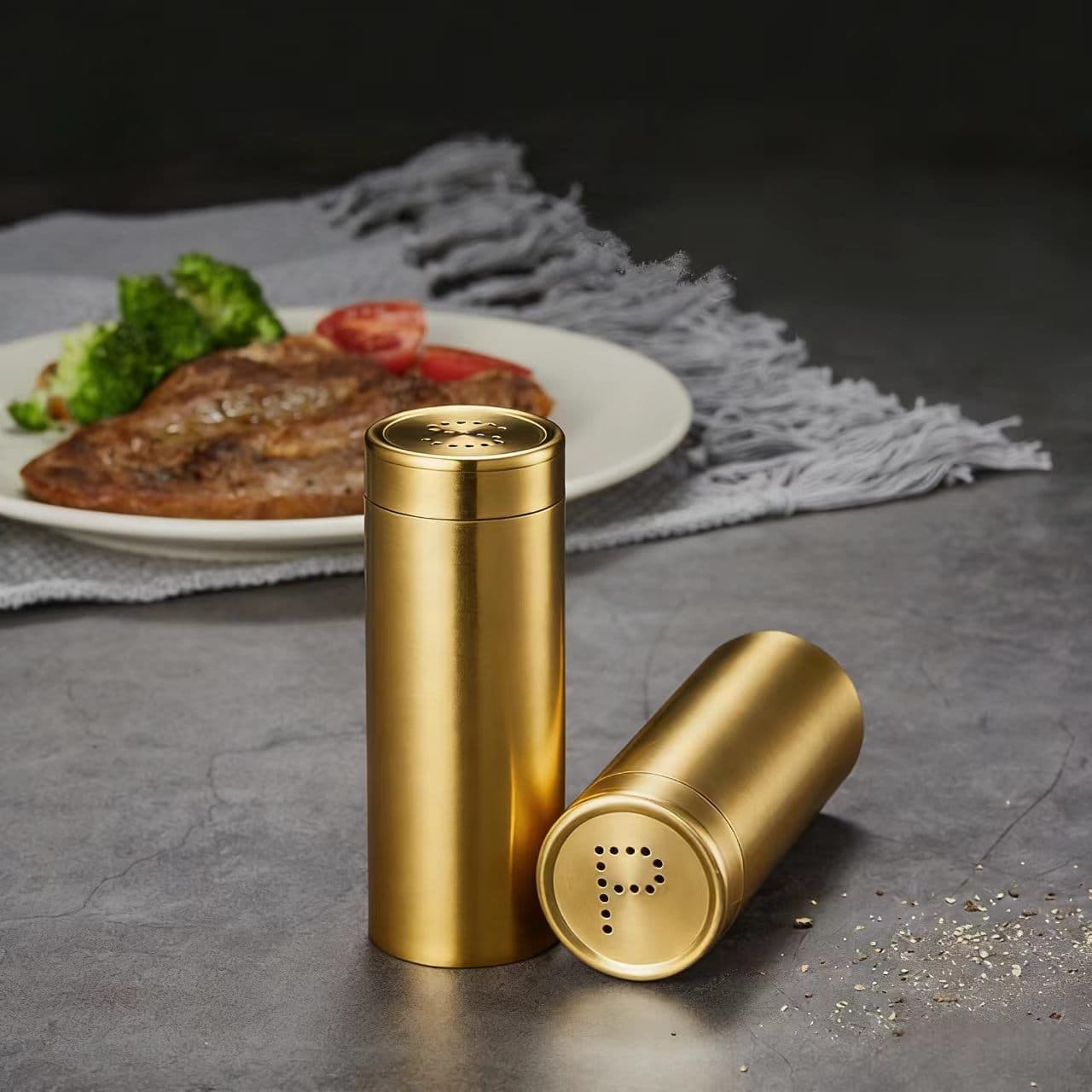 Golden seasoning bottle 304 stainless steel pepper shaker salt shaker seasoning bottle SP combination seasoning jar Western food seasoning bottle
