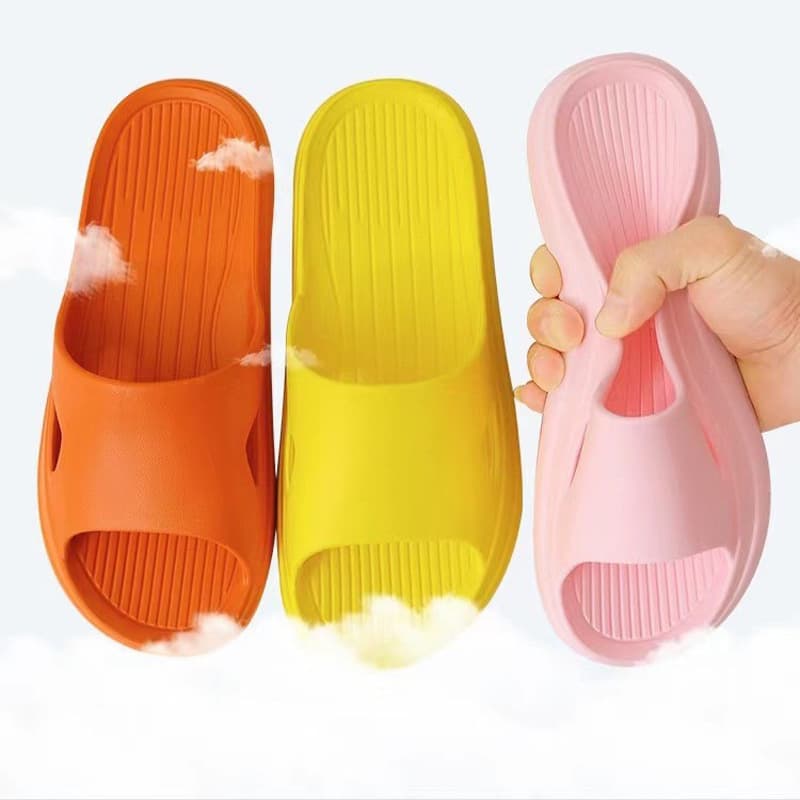 Summer Home Indoor Slippers, Non-Slip Bathroom Shower Slippers, Thick Sole, Quiet, Smooth Finish, for Women and Men