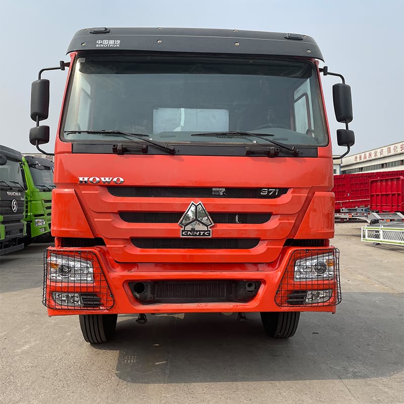 Sold to Africa Howo tractor head used 10-wheel heavy truck 380 horsepower cargo transport head