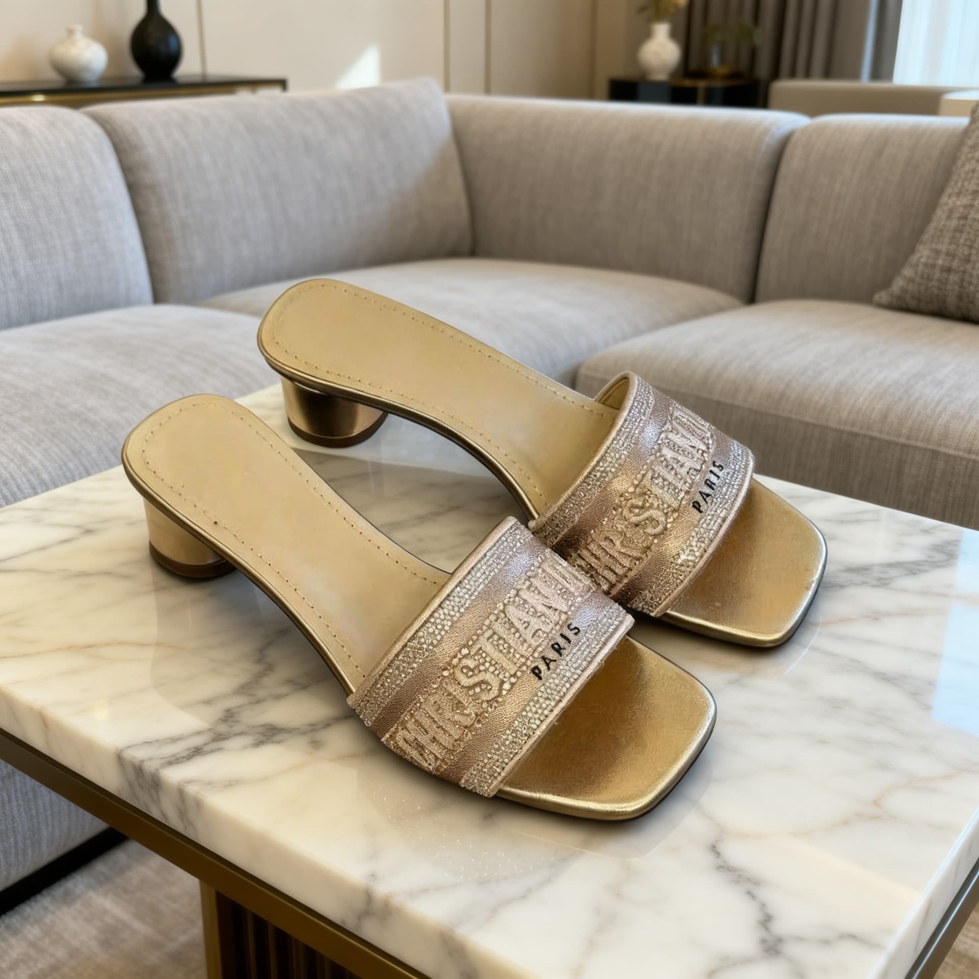 High Version D-Embroidered Letter Chunky Heel Slide Sandals 2026 New Summer Square Toe Round Heel Outdoor Slippers