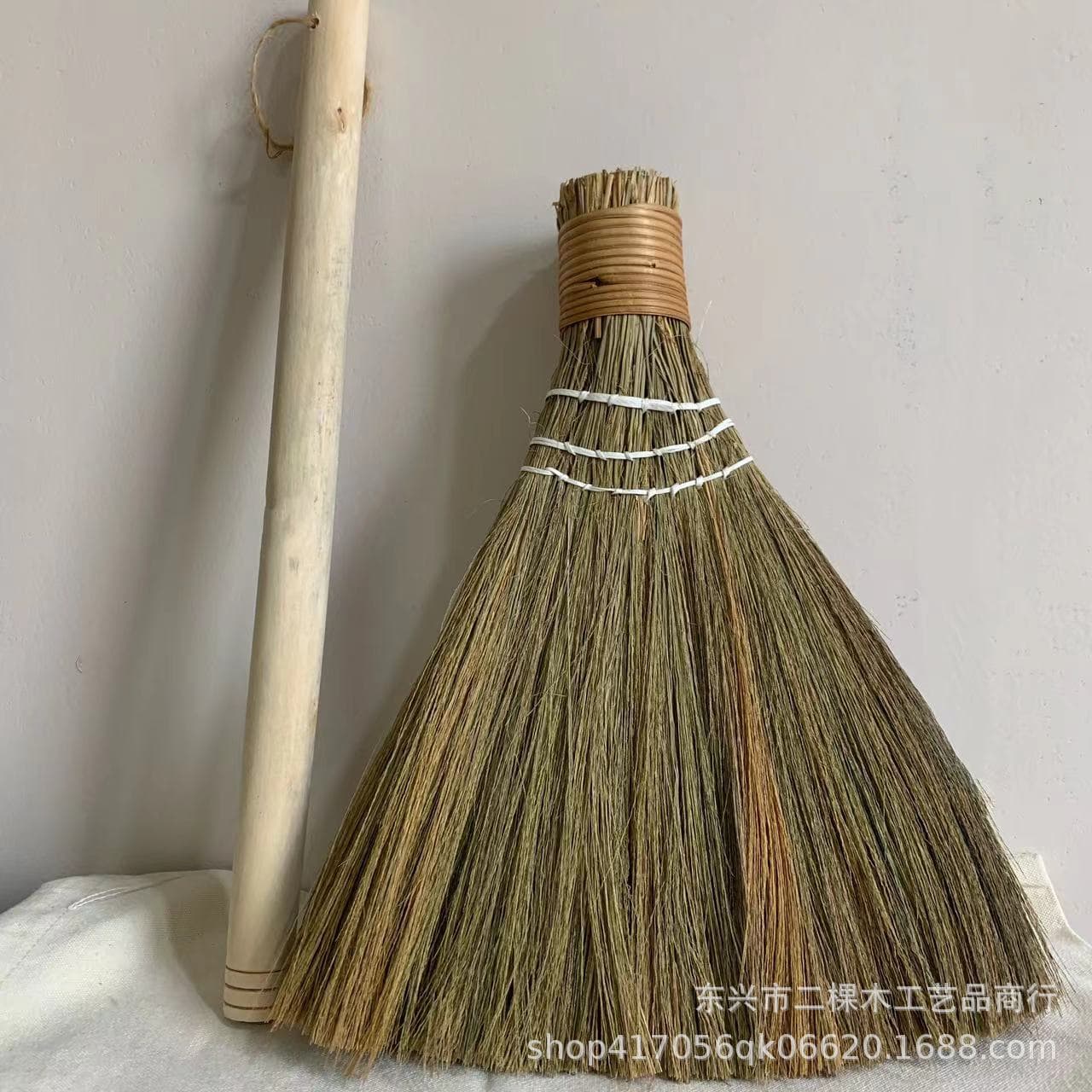 Folk Handmade Miscanthus Weaving Detachable Broom Rural Country Style Broom Household Broom