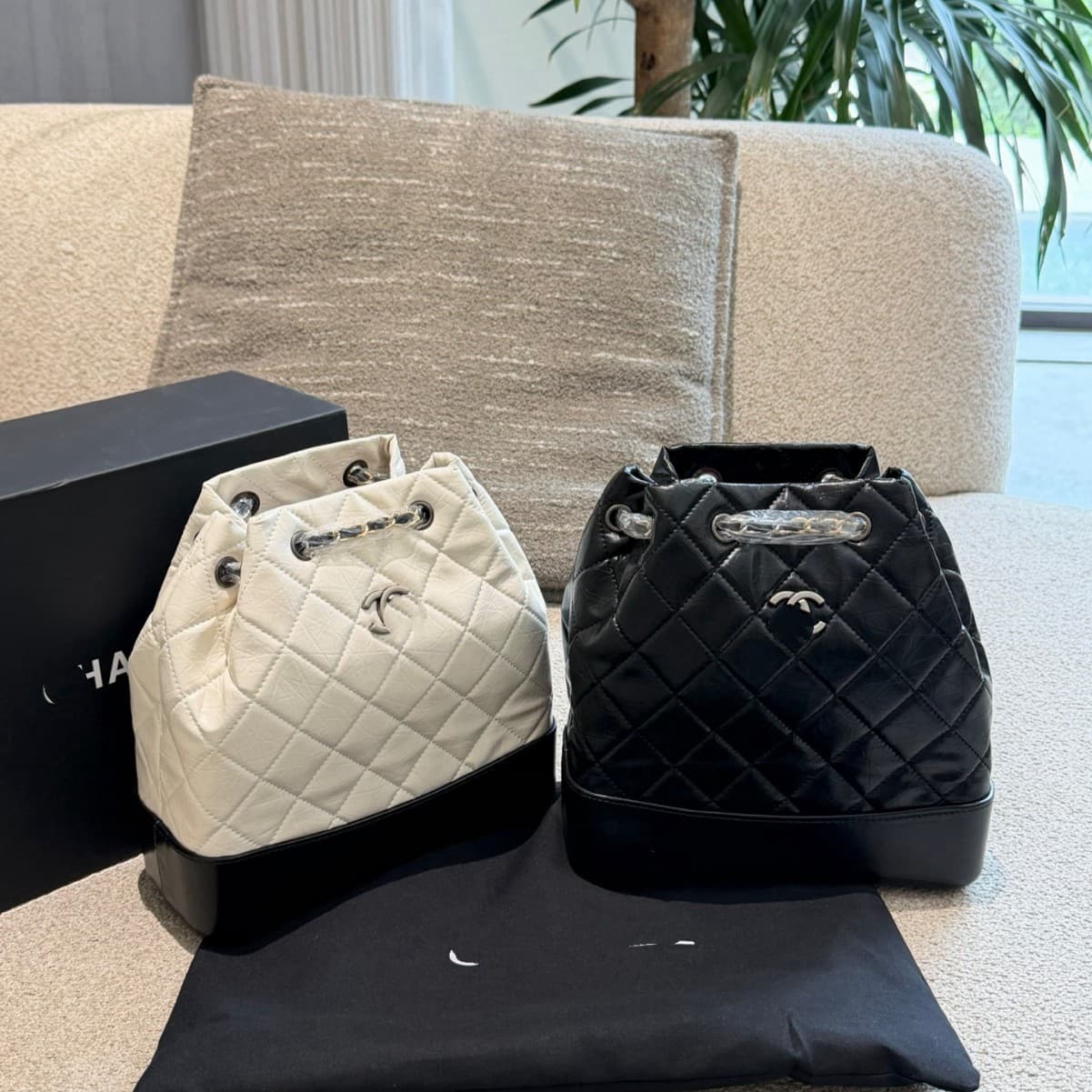 2026 New Style Chanel-Inspired Chain Travel Backpack, Fashionable and Versatile Women's Genuine Leather Large Capacity Backpack