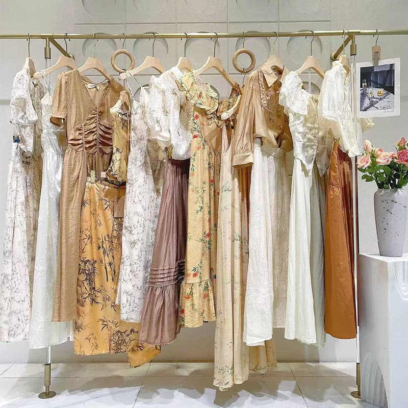 Shenzhen first-line brand Lushang women's clothing series, counter removal from summer 26, live streaming and physical store traffic-driving end-of-line wholesale