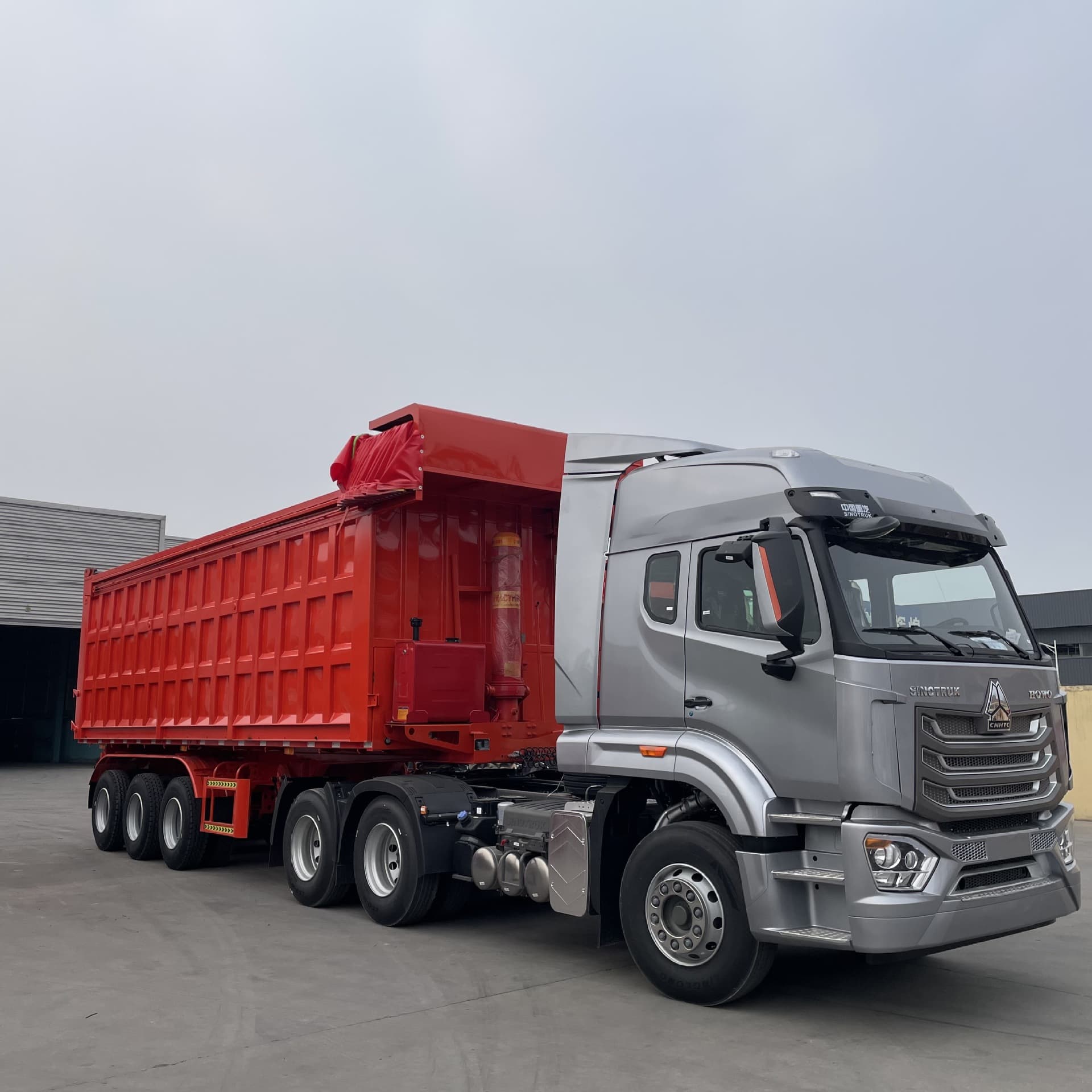 Changrunda Manufacturer Side-Tipping Cargo Transport Vehicle, High-Side Side-Tipping Dump, Ornamental Side-Tipping Dump Semi-Trailer