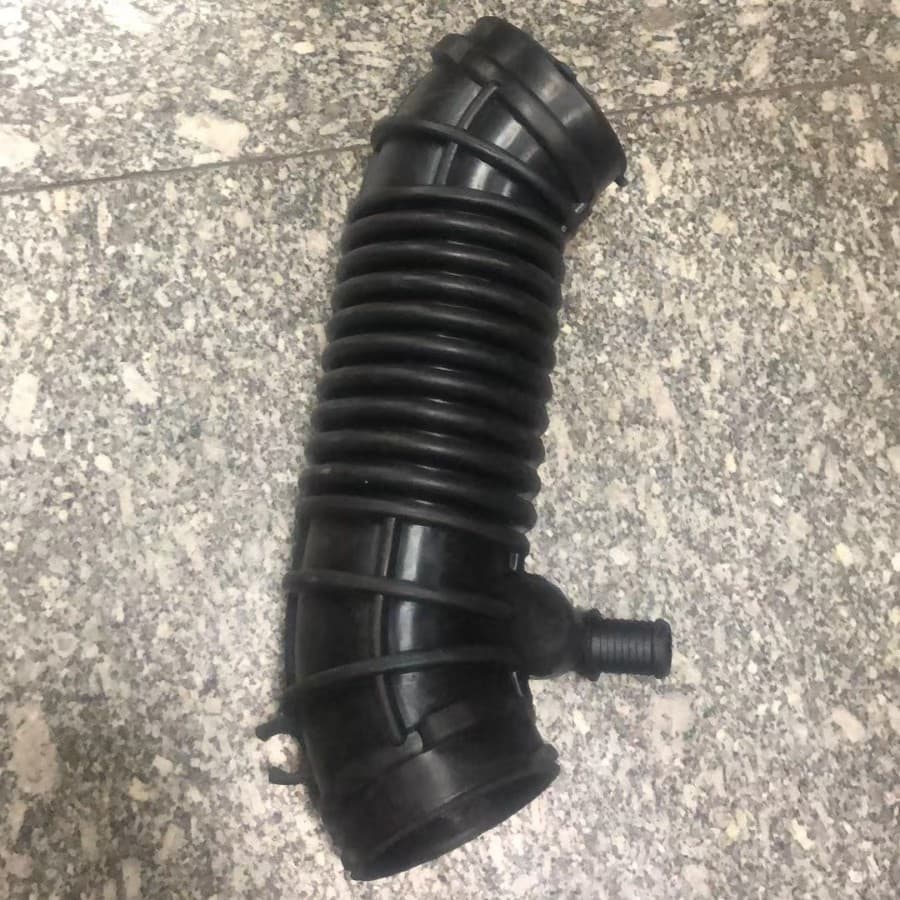 Air Intake Hose for Daewoo Chevrolet Orlando Cruze Air Filter Intake Pipe 13313347