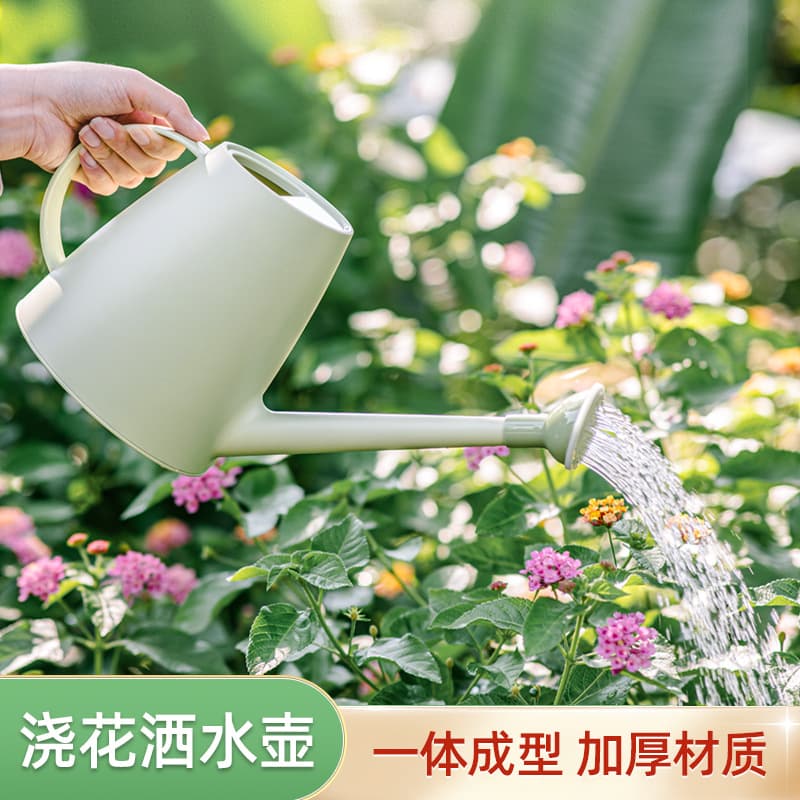 Long-spout watering can, watering pot, gardening tool, plastic watering can, household watering sprayer