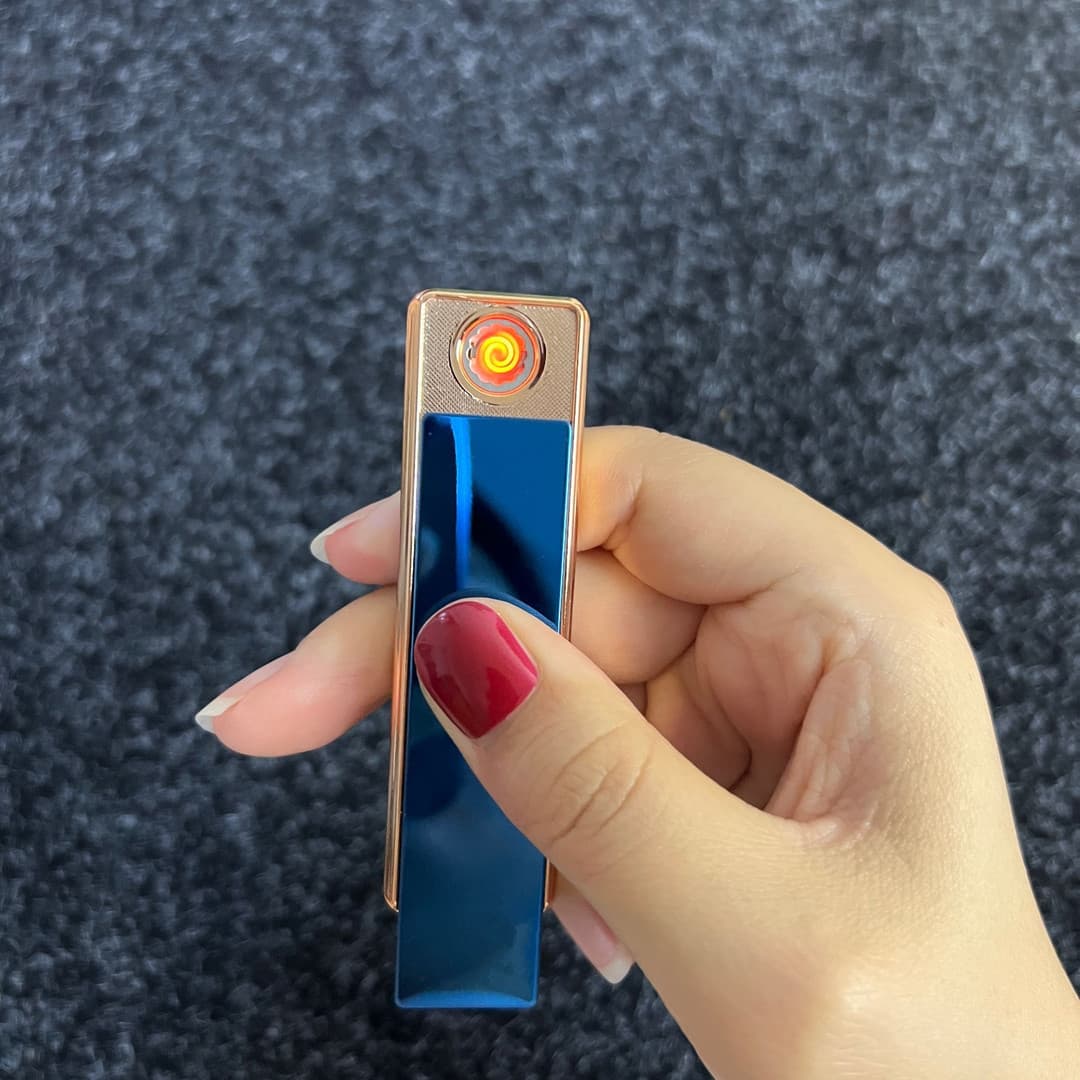 Cross-border New USB Rechargeable Lighter, Creative Mini Personalized Windproof Ins Ultra-thin Metal Cigarette Lighter Gift for Boyfriend