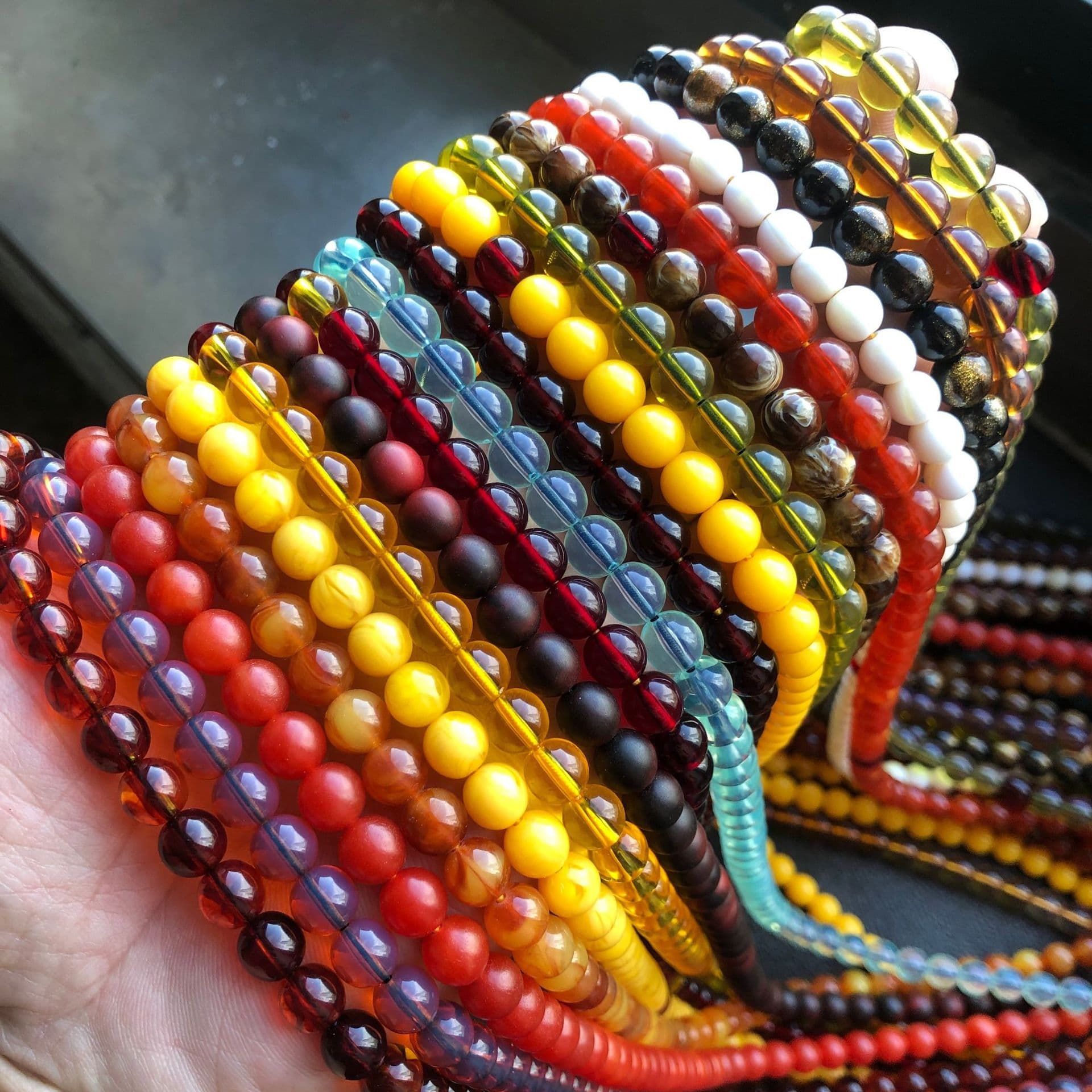 Resin Amber Old Honey Wax Multi-Round Buddha Bead Necklace Chicken Oil Yellow Blood Amber White Flower Bracelet Unisex Literary Accessories
