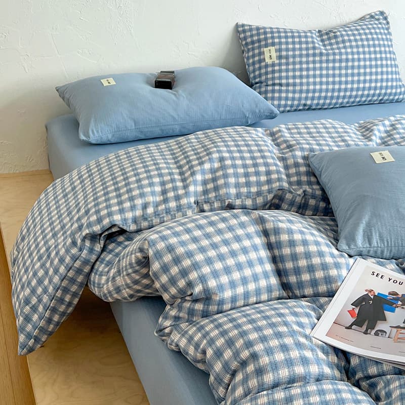 Japanese Ruffle Yarn Four-Piece Set, Plaid Simple Student Three-Piece Striped Duvet Cover, All-Season Bedding Set