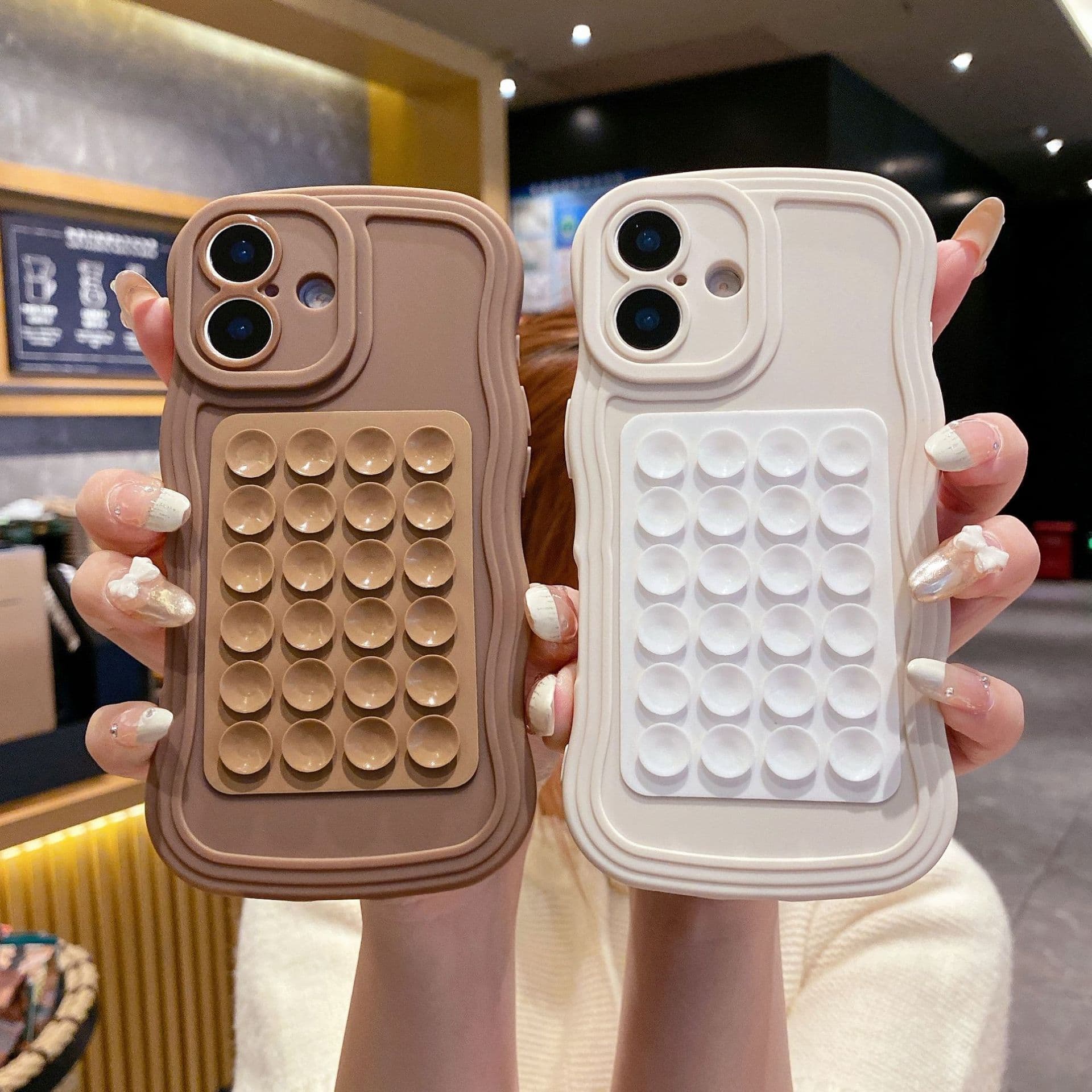 Suitable for iPhone16 mobile phone case ins wave pattern suction cup Apple 17PROMAX light luxury solid color protective cover 14