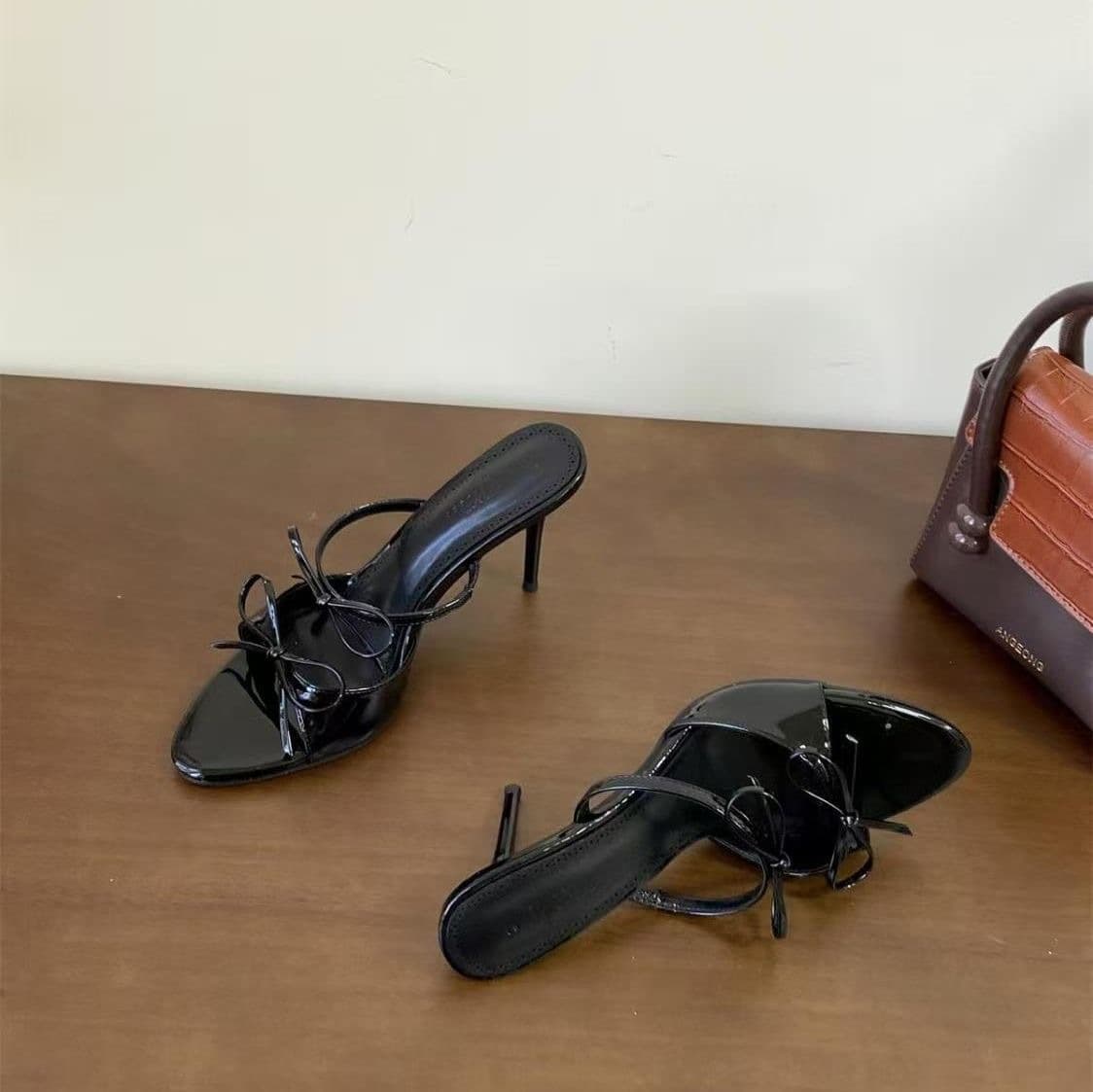 New style high heels with skirt and bow for women 2026 summer outer wear stiletto pointed toe sandals showing feet white sandals