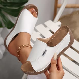 Summer New Wedge Sandals European and American Fashion Peep Toe Slippers Lightweight Beach Women's Slippers In Stock