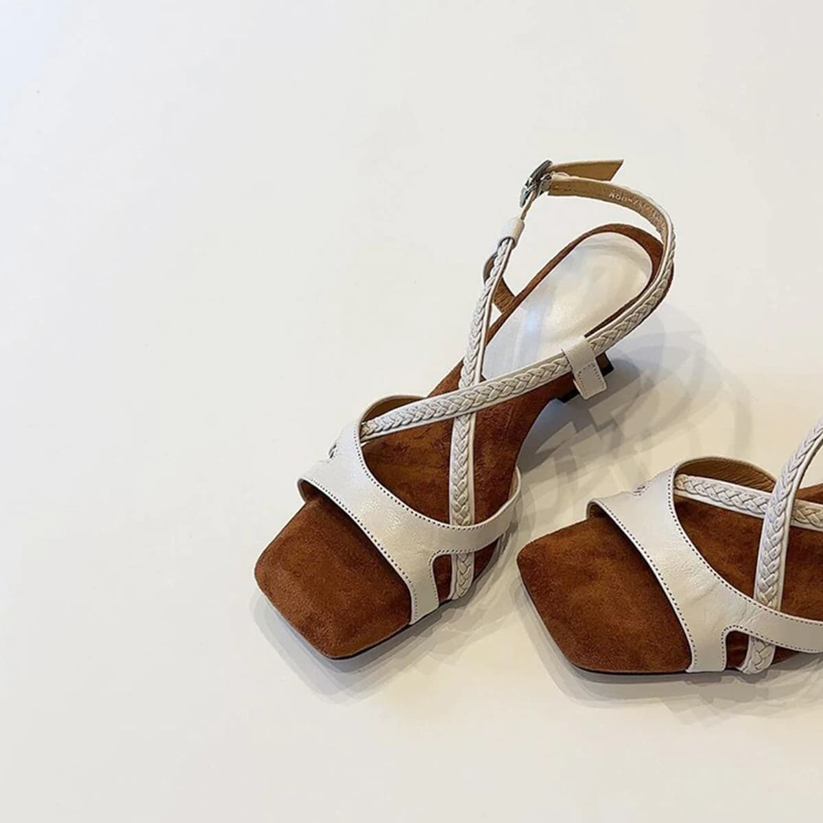 Vacation Style Woven One-Strap Open-Toe Sandals for Women 2026 New Collection, Pairs with Dresses, Wedge Heel Comfortable Roman Sandals