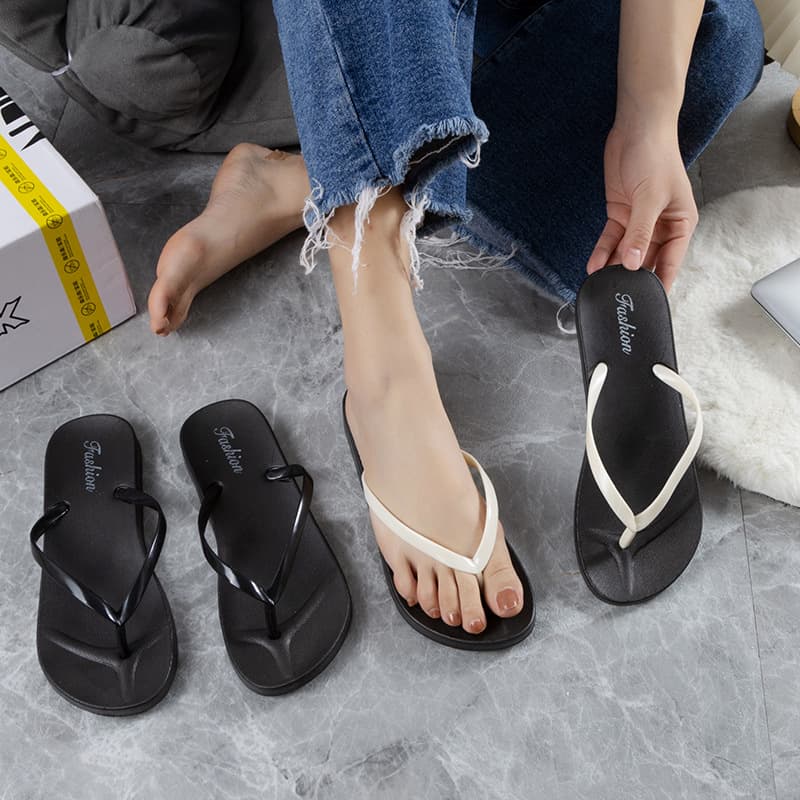 Flip Flops Women Summer Outdoor Toe-Post Ins Trendy Couple Slippers Anti-Slip Bathroom Soft Sole Beach Seaside Cool Slippers Wholesale