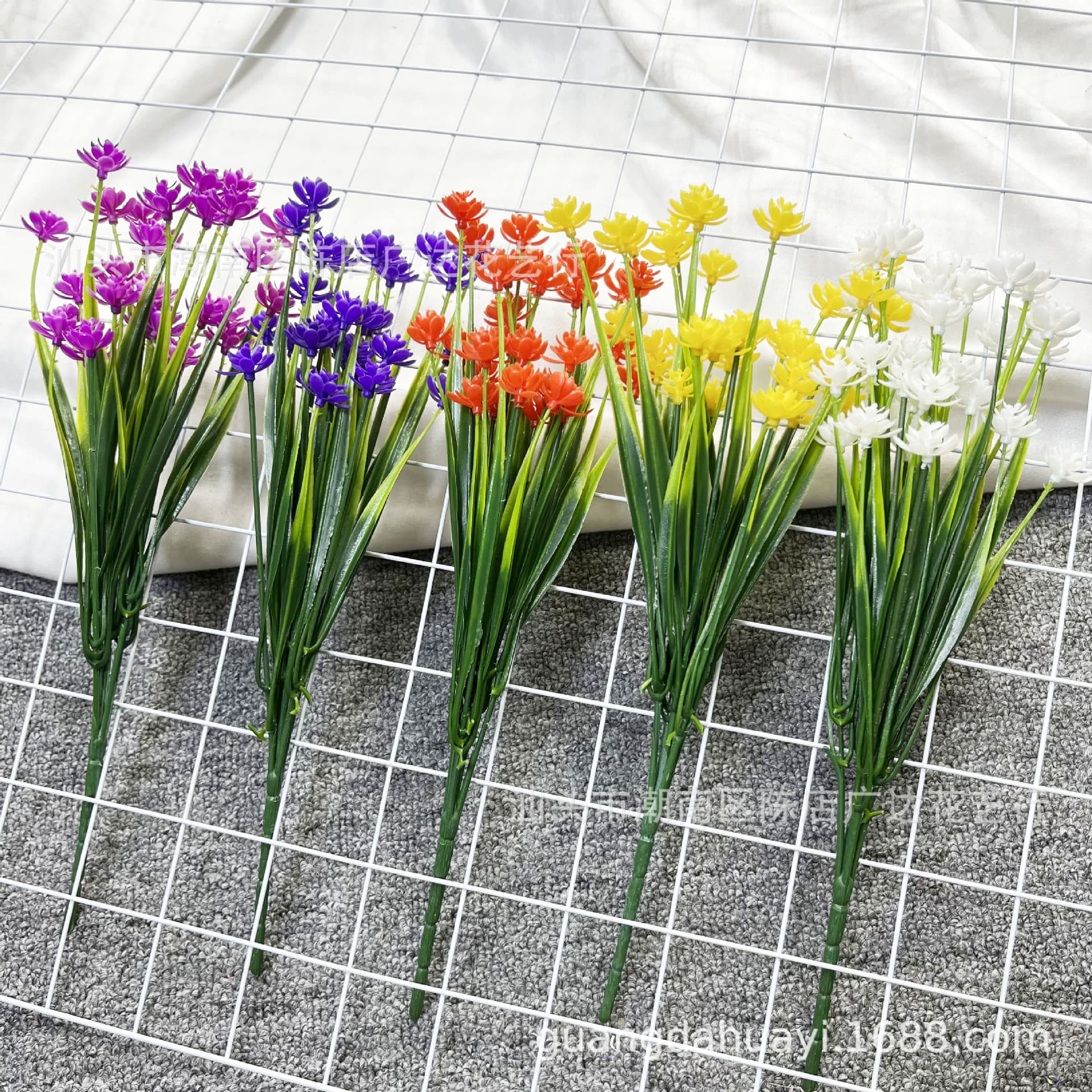 Cross-border simulation plastic flowers, spring grass, baby's breath, camellia, finished silk flowers, outdoor artificial flowers, roses, aquatic grass, injection molded