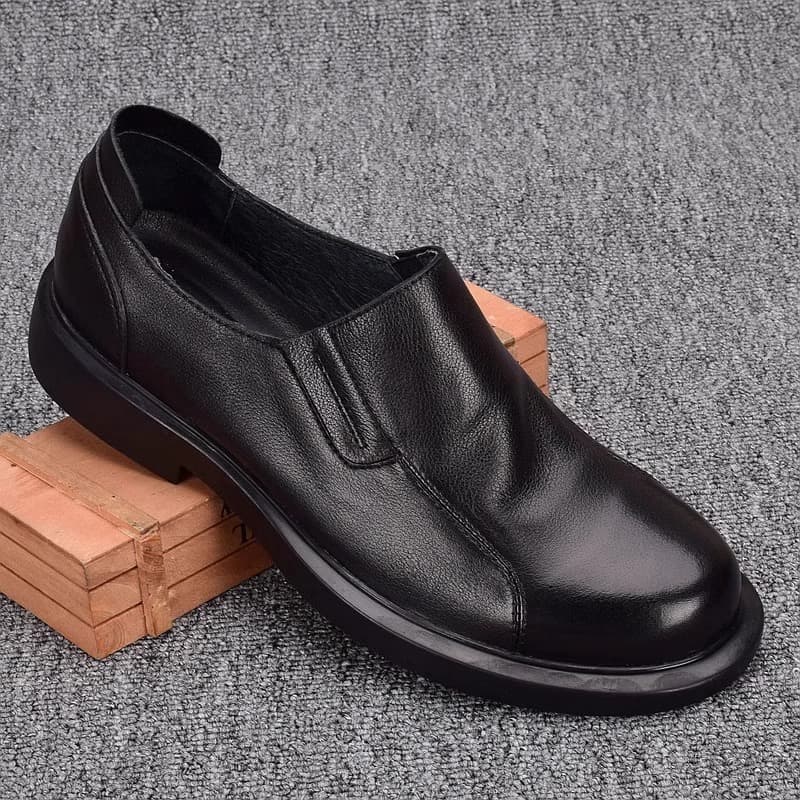 Genuine Leather Fashion Men's Dress Shoes 2026 New Style Slip-on Versatile Business Casual Shoes Loafers Export Men's Shoes Large Size