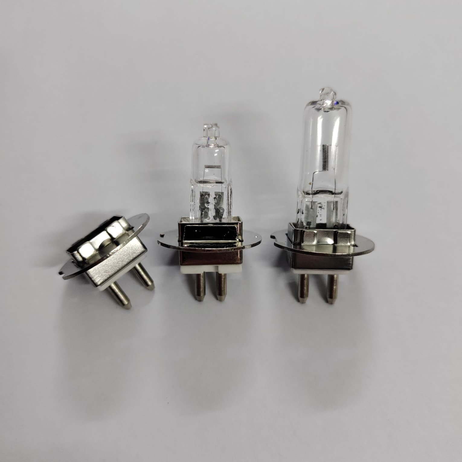Medical Halogen Tungsten Bulb Slit Lamp Microscope Bulb 12V30W6V20W PG22 Bulb OEM Processing and Installation
